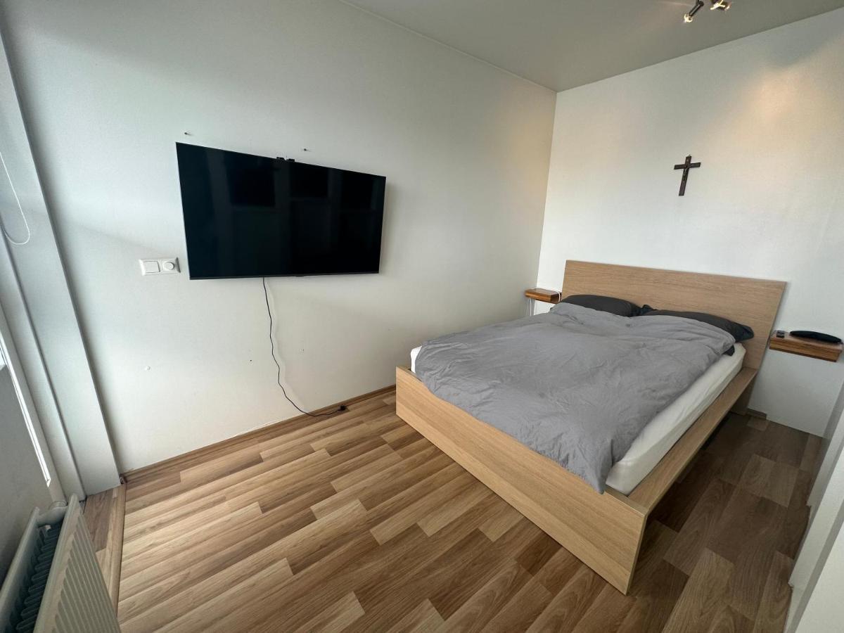Entire Apartment Рейкявик Екстериор снимка